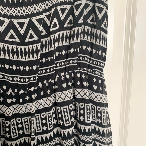 Aztec print sleeveless dress - Picture 4 of 5